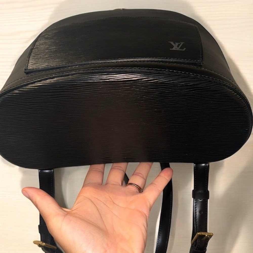 Louis Vuitton EPI Gobelins Backpack - Picture 2 of 5